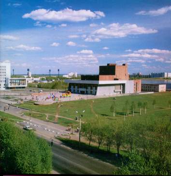 THEATRE.jpg (20783 bytes)
